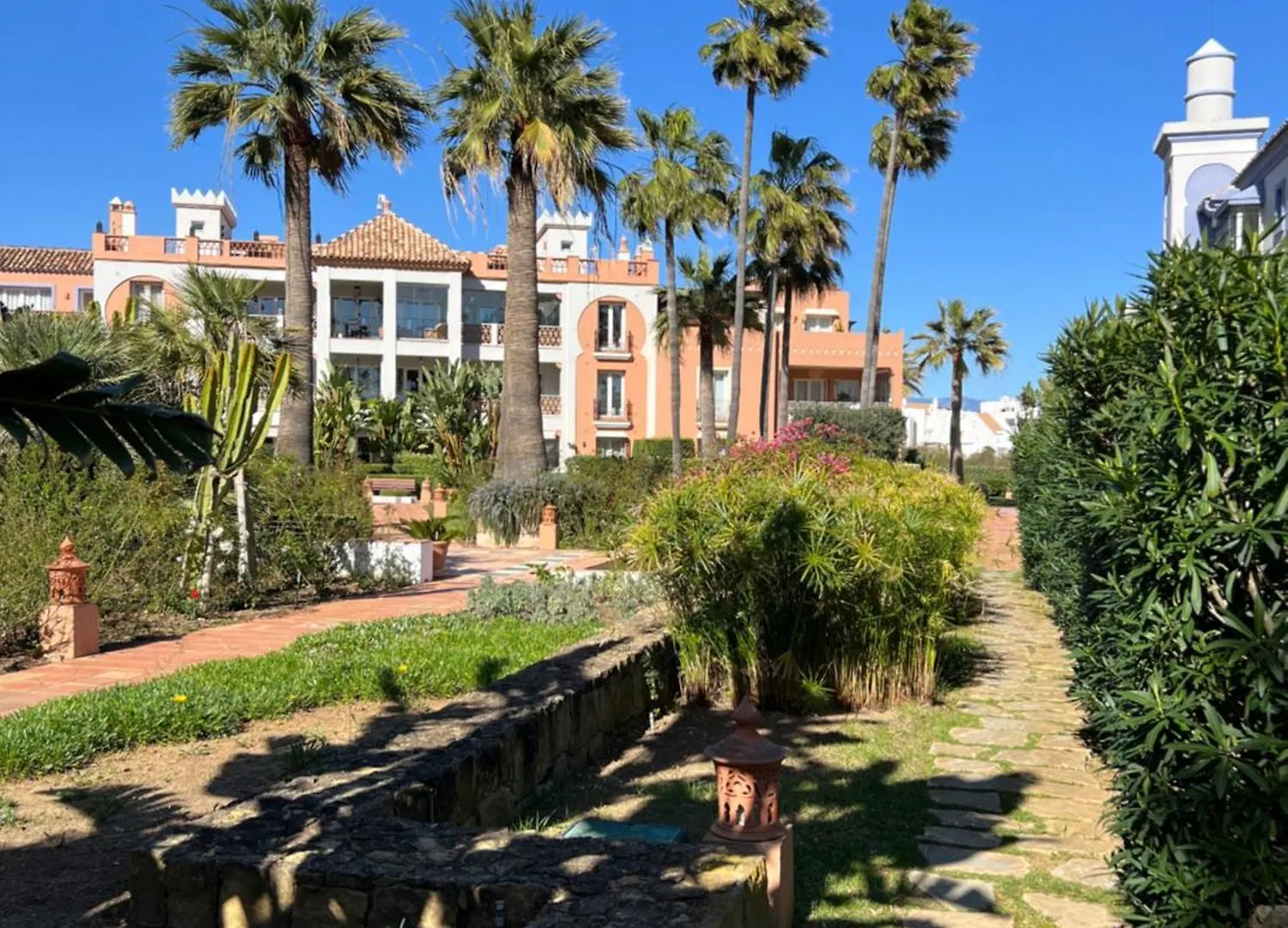 Beachside Ground Floor La Perla De La Bahia, Bahia De Casares アパート