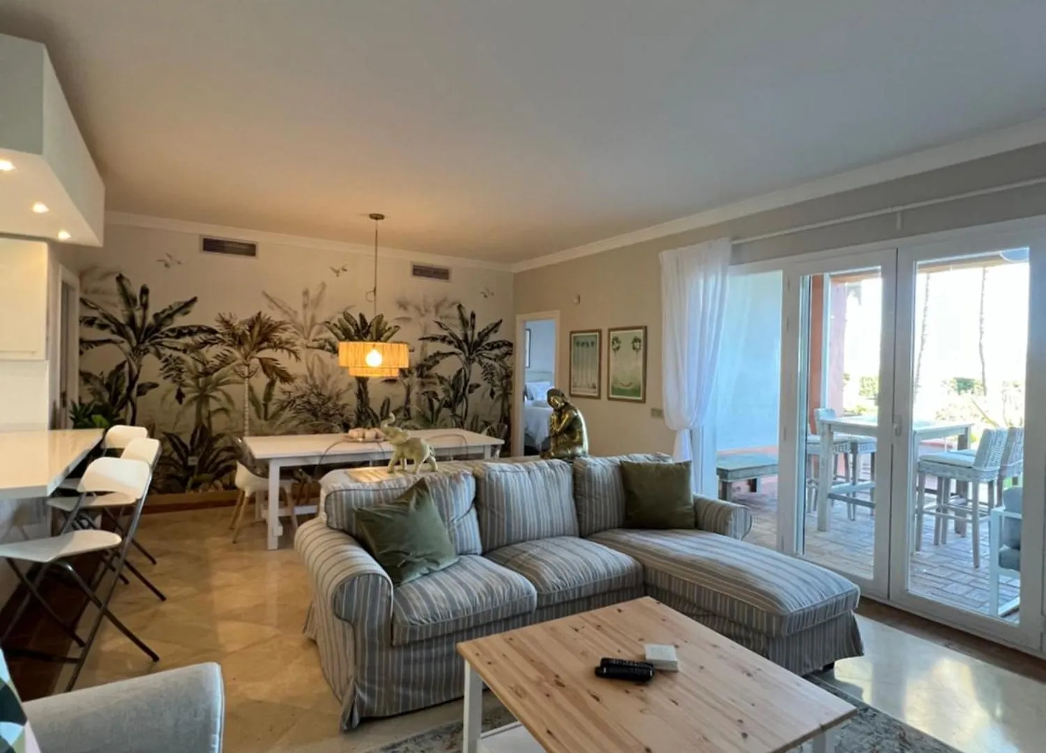 アパート Beachside Ground Floor La Perla De La Bahia, Bahia De Casares スペイン