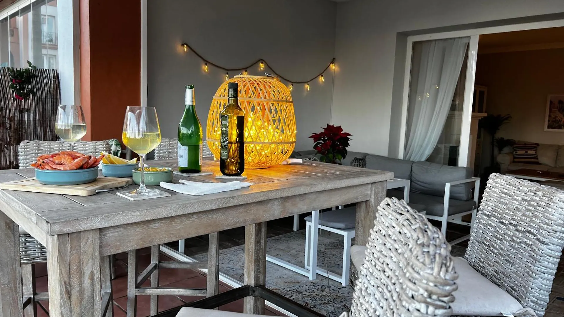 アパート Beachside Ground Floor La Perla De La Bahia, Bahia De Casares スペイン